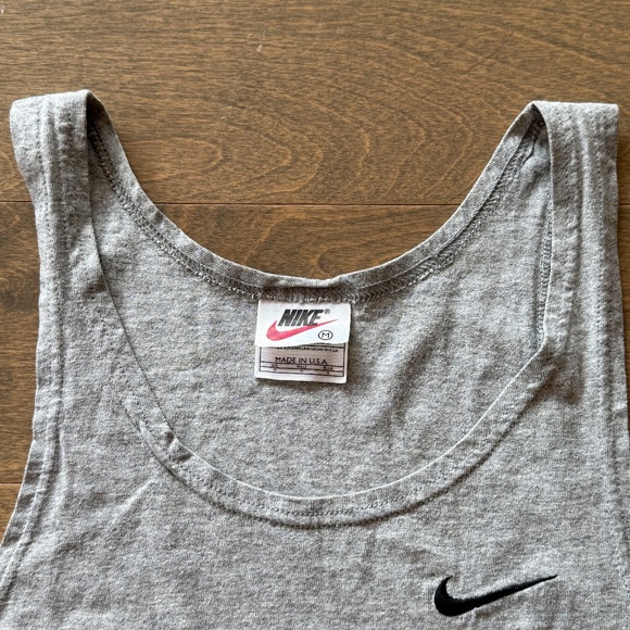 Vintage 90s Nike Tank Top Gray Mens M Embroidered Swoosh Logo USA Made - Picture 2 of 7
